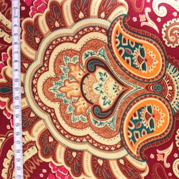 BORDEAUX PAISLEY Postsowjetischer Stoff aus Zentralasien